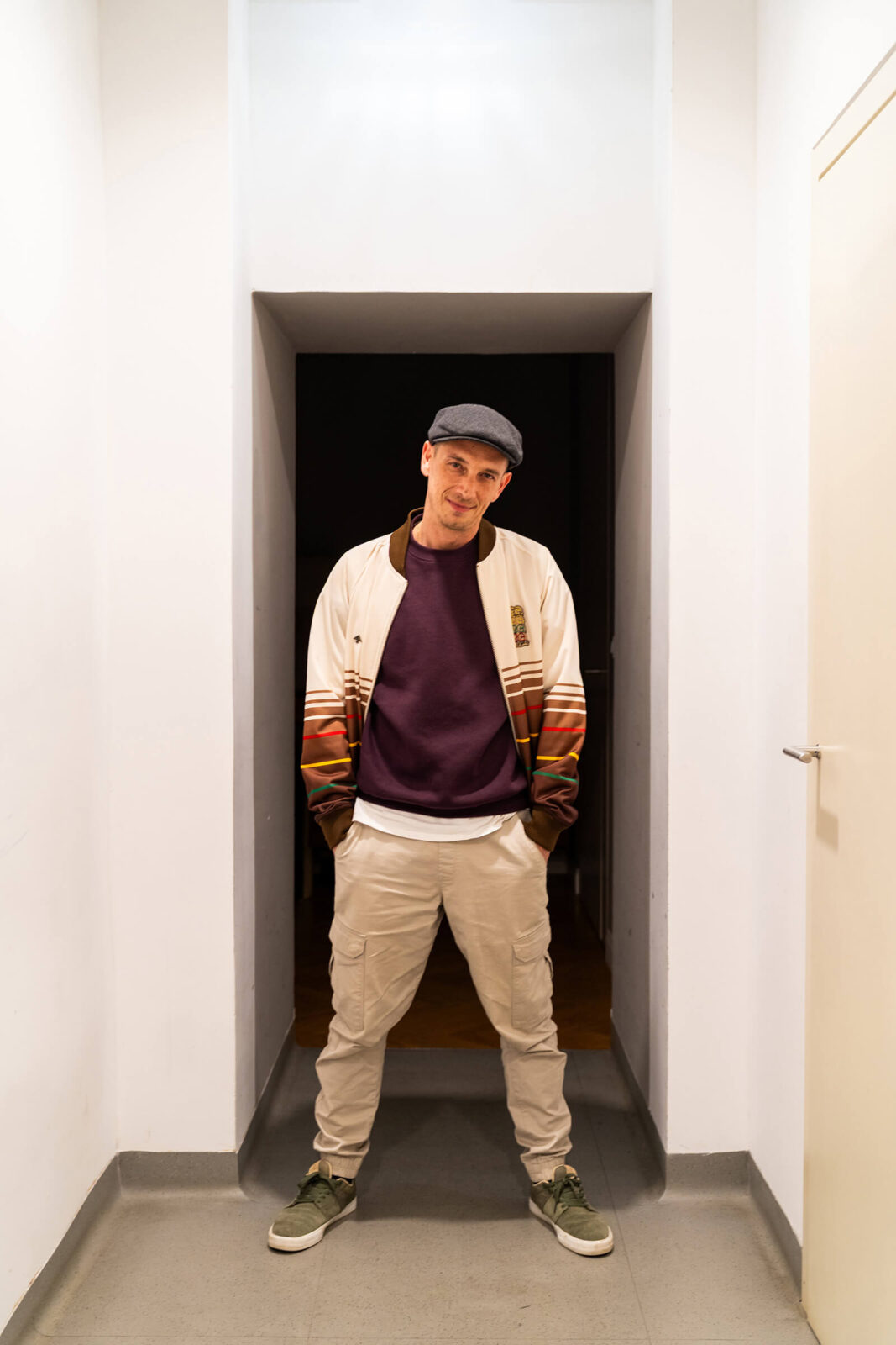 Društvo SOS telefon, Če bi stene govorile, V njeni koži, Lutkovno gledališče Ljubljana, Nipke