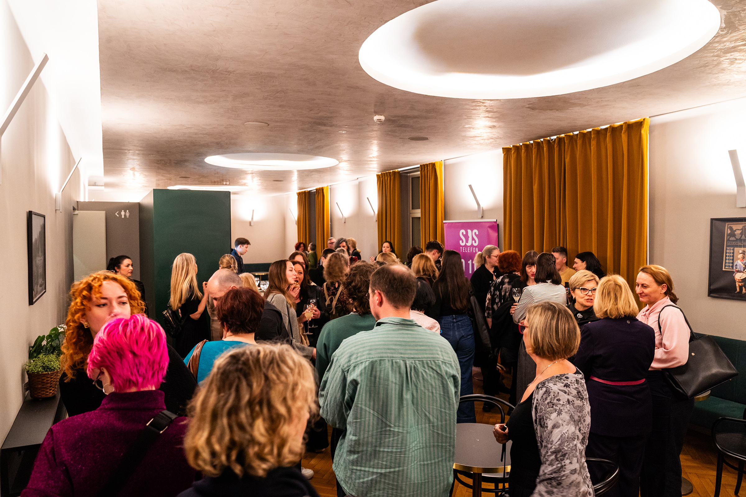 Društvo SOS telefon, Če bi stene govorile, V njeni koži, Lutkovno gledališče Ljubljana