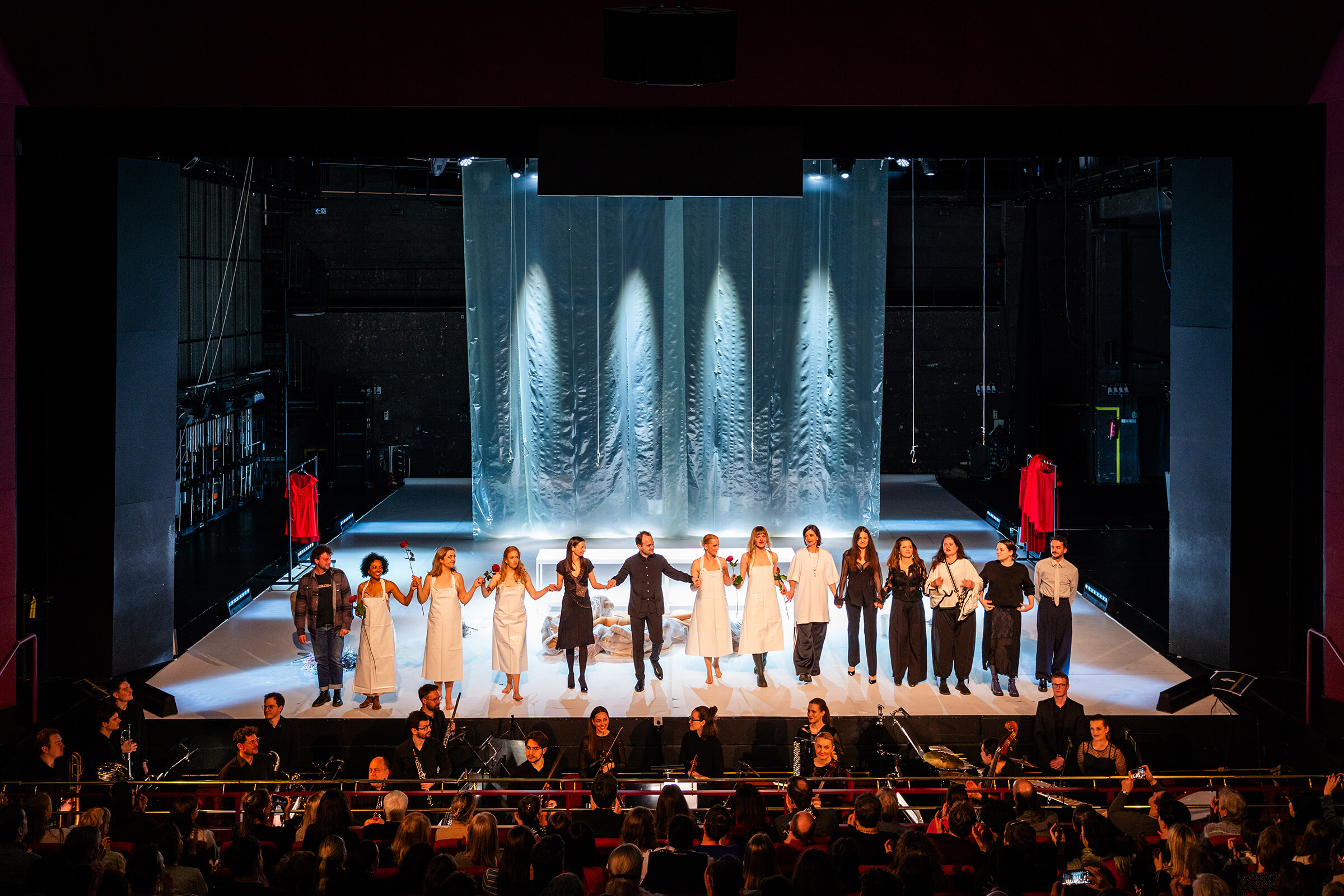 Platno, opera, Nina Šenk, Cankarjev dom, Photo Marko Alpner