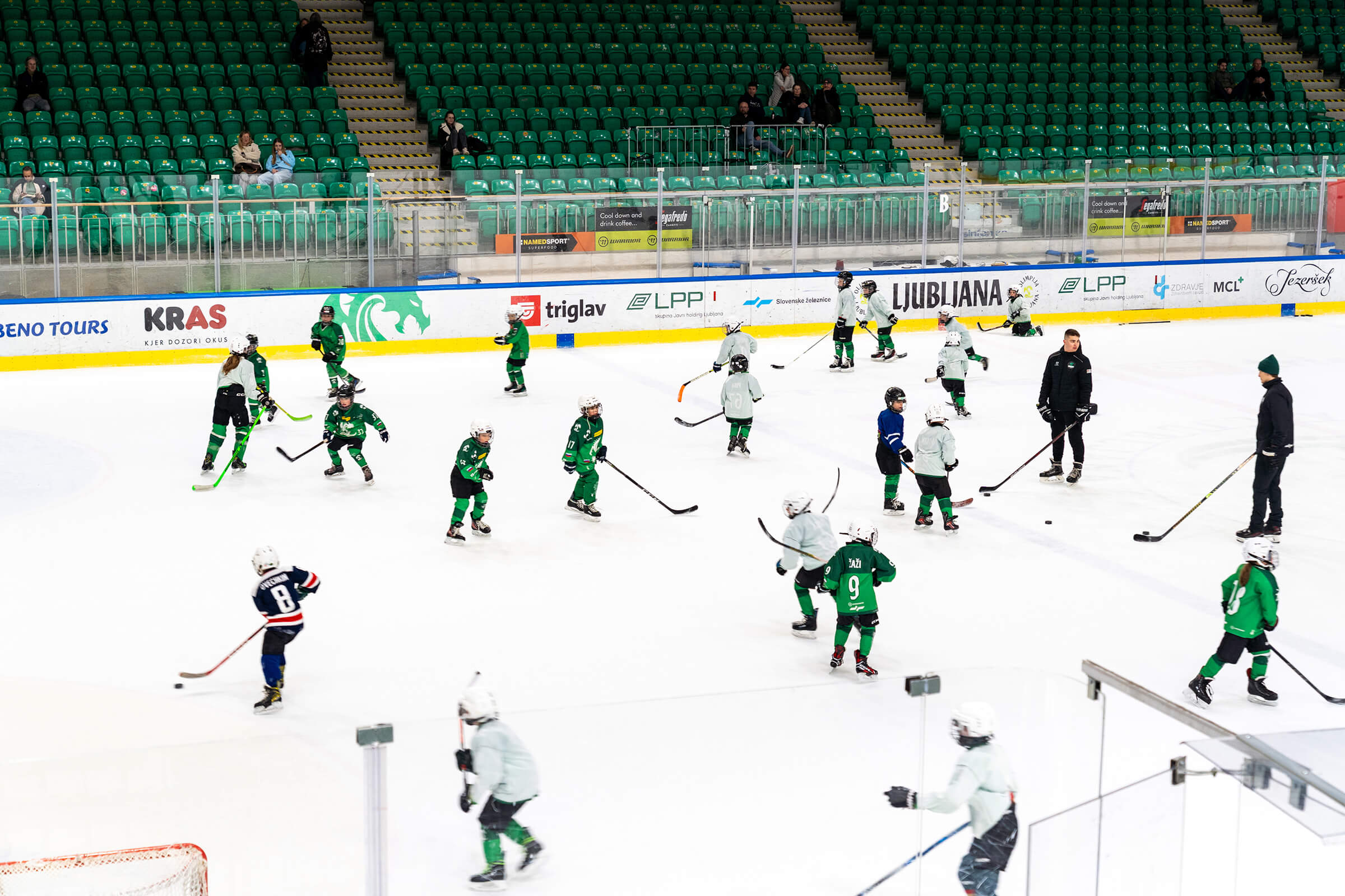 HK Olimpija, kids, hockey, Ljubljana magazine, Photo Marko Alpner