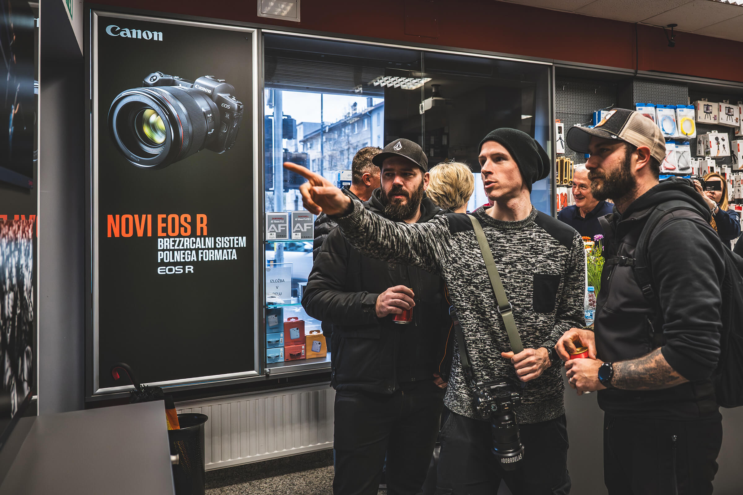 Tadej Kreft, Marko Alpner, exhibition, Foto Beseničar, Ljubljana.