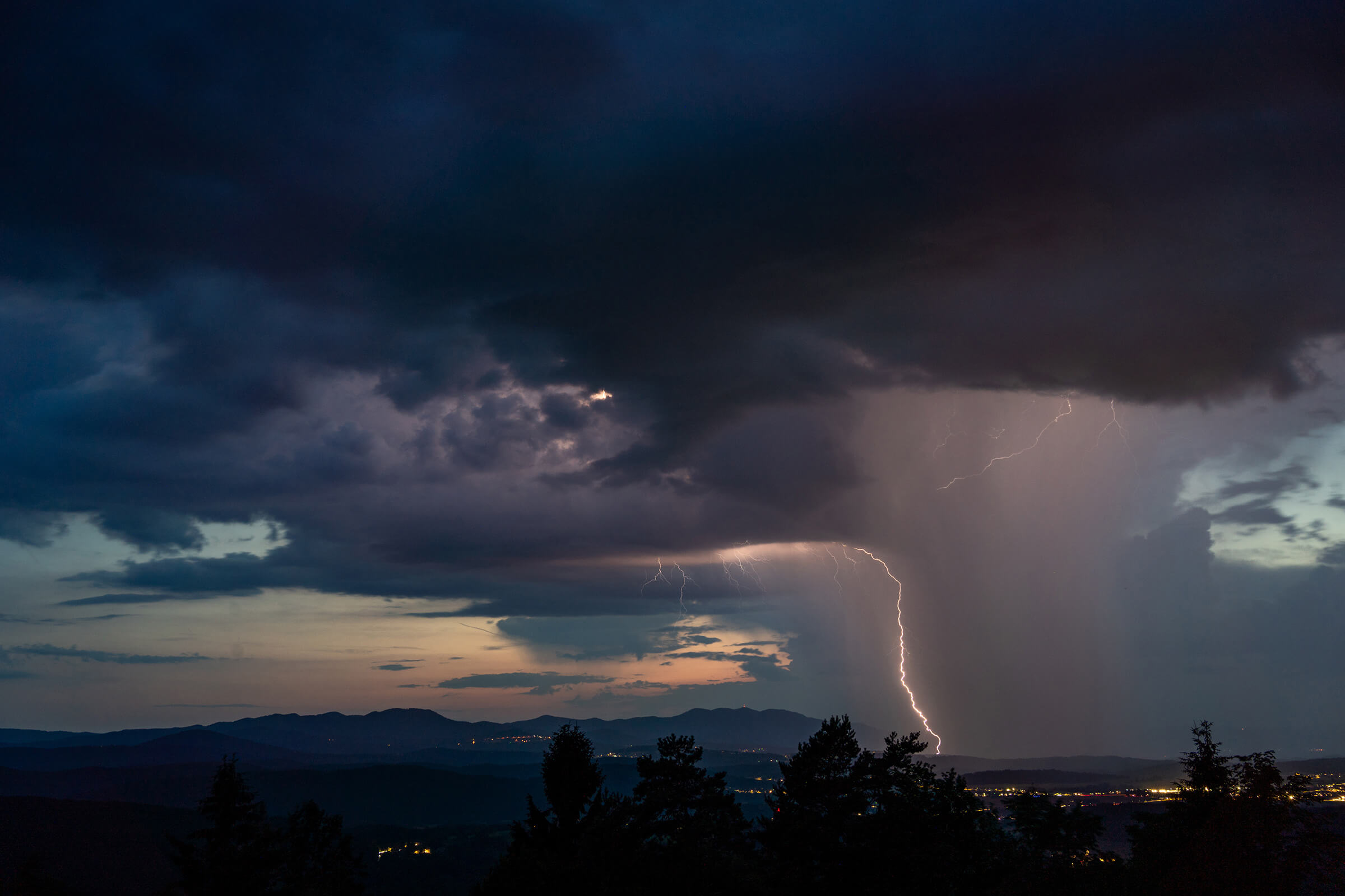 Passing storm, Polževo