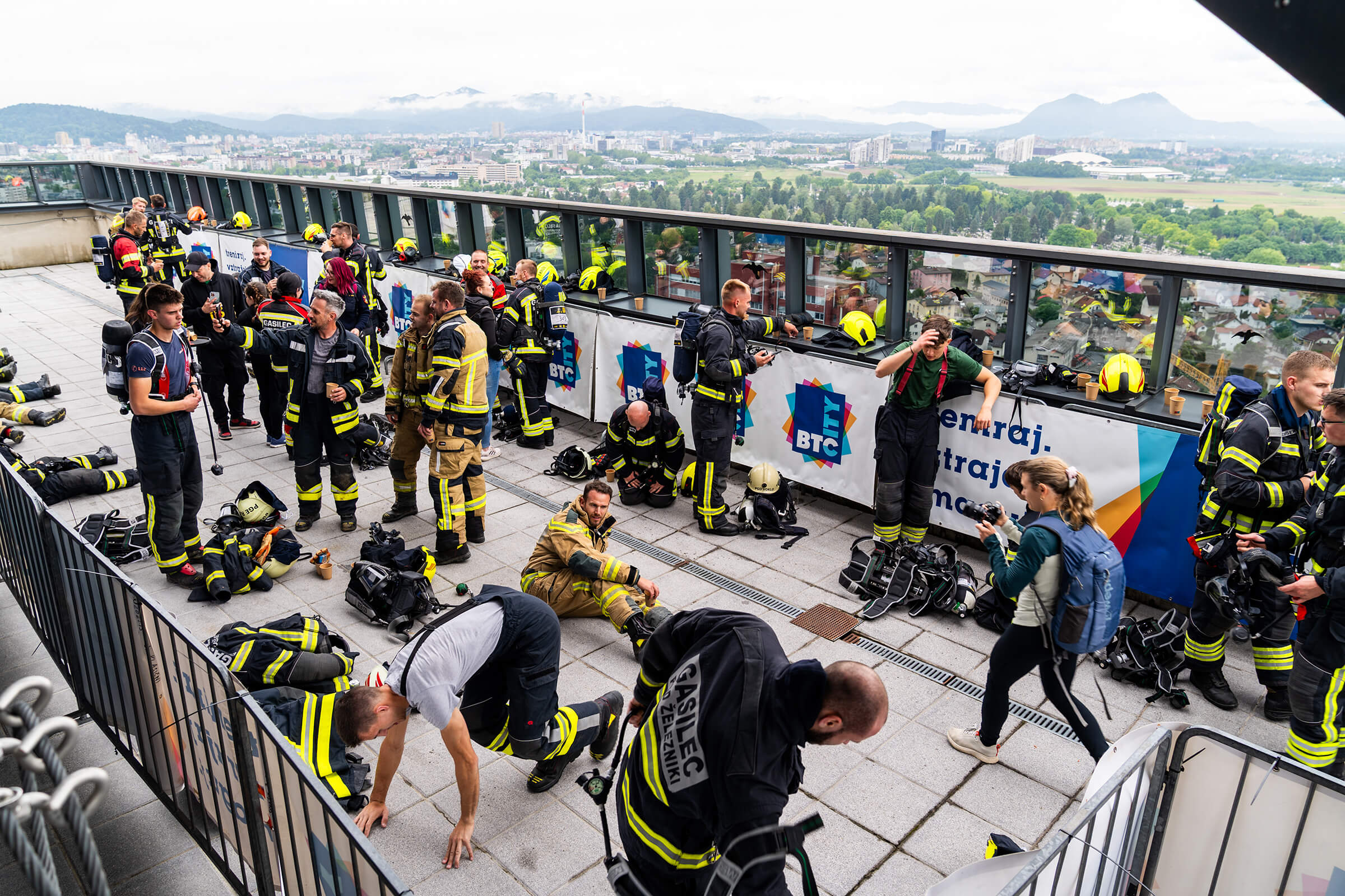 Alive Step Up, Kristalna Palača